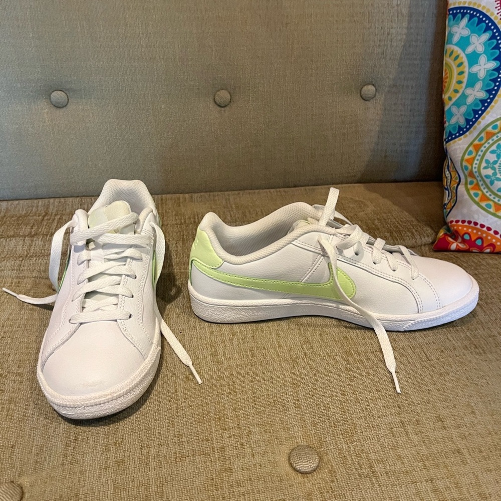 NEW Nike White and Lime Sneakers